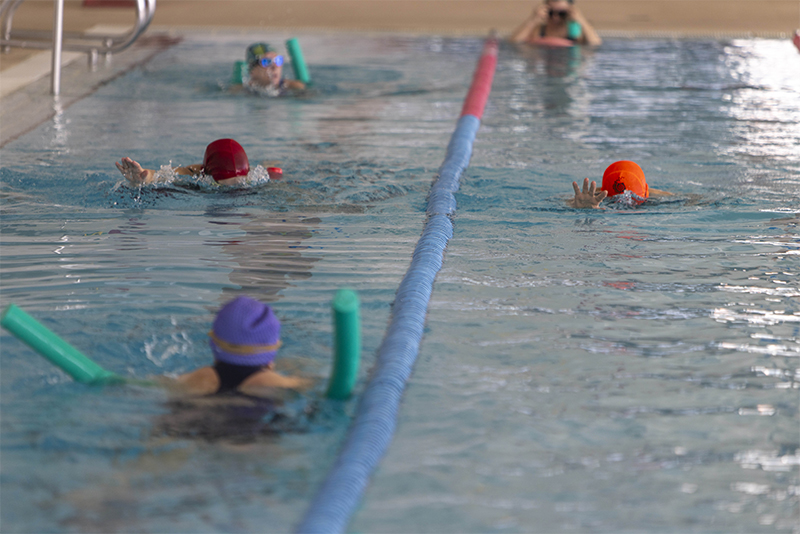 Natació adults a la piscina del PME.